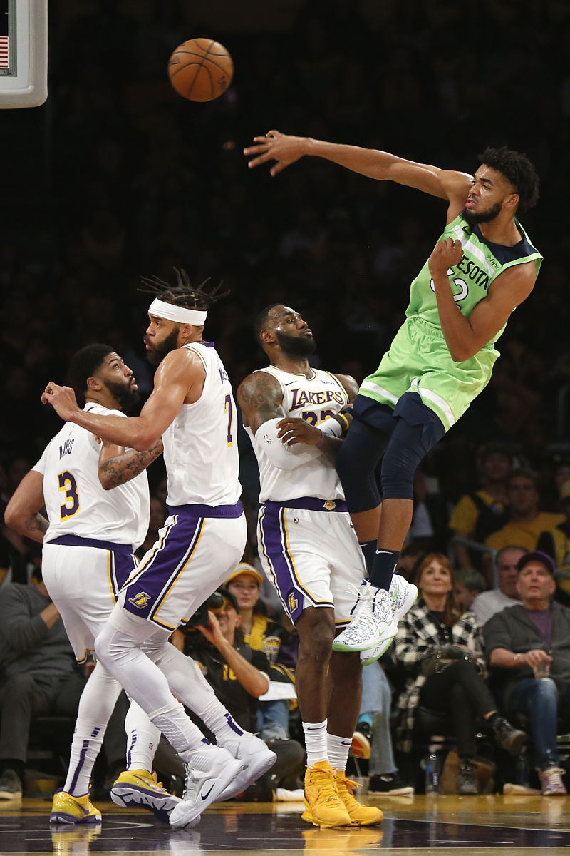 九游网页版包含独行侠带队取胜！，Ning重要时刻出色防守赛场气氛高涨的词条